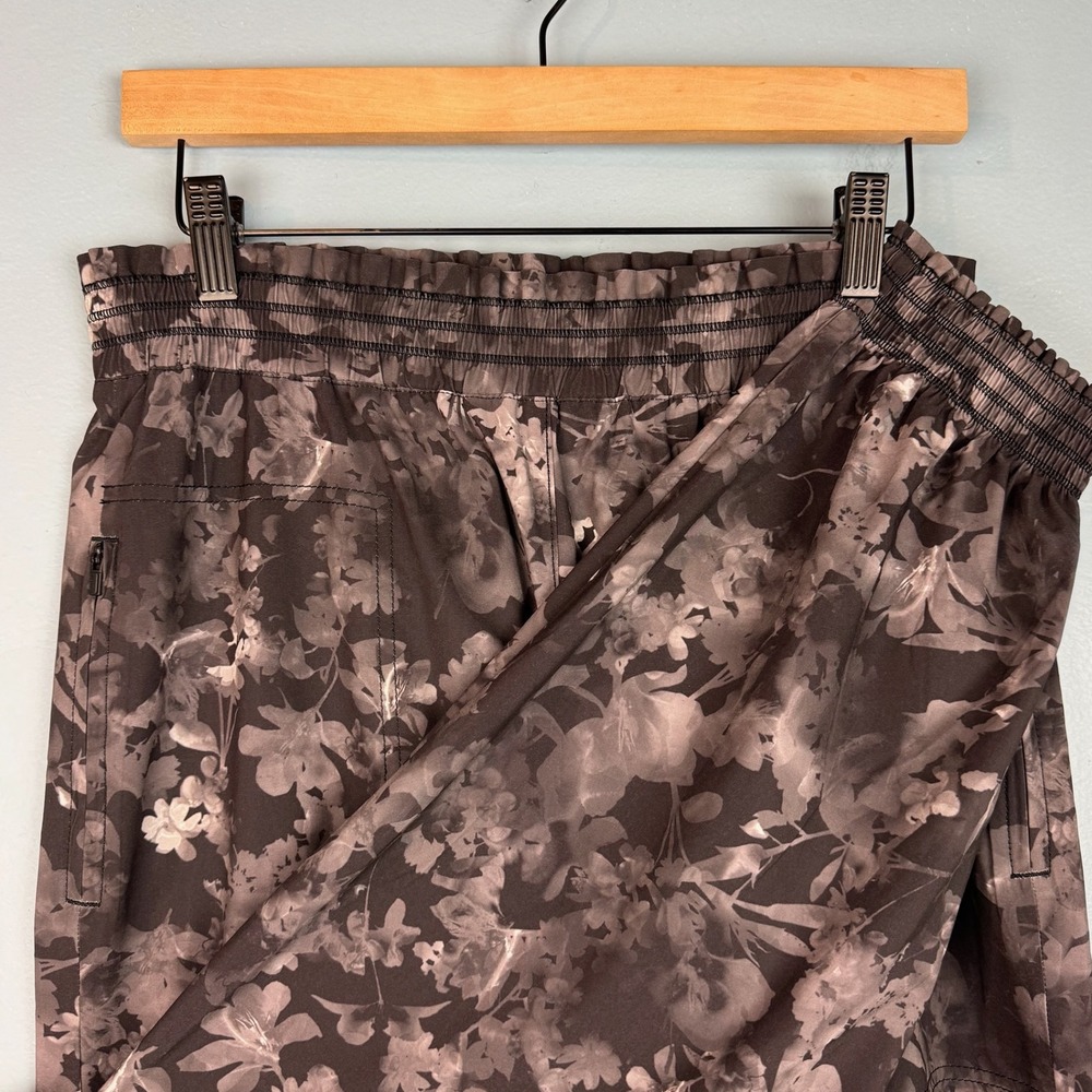 Athleta Savannah Jogger Womens 8P Black Floral Lightweight Elastic Waist Stretch